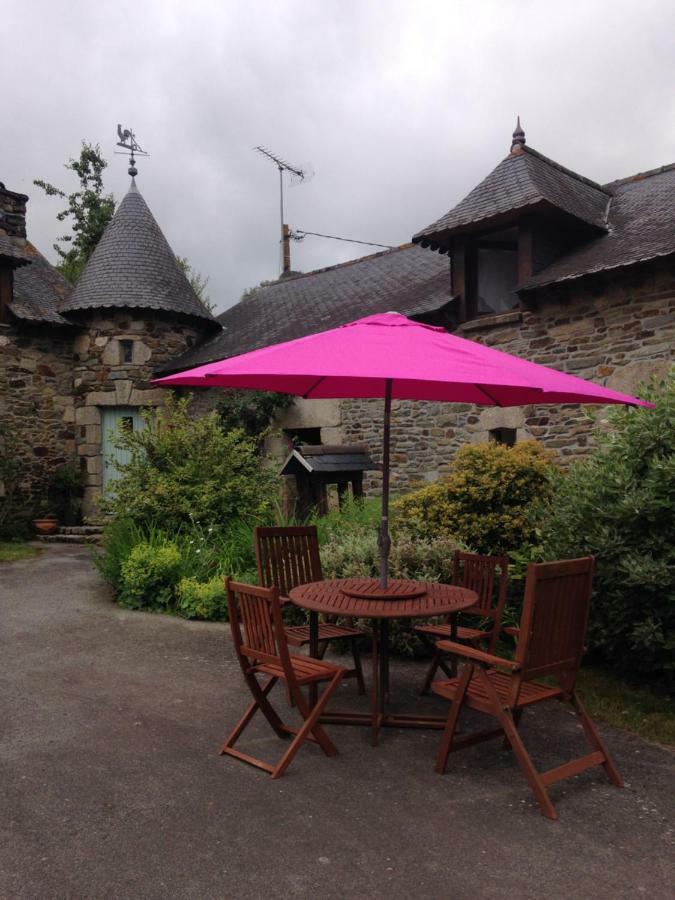 Le Petit Chateau Noyal-Pontivy Eksteriør bilde